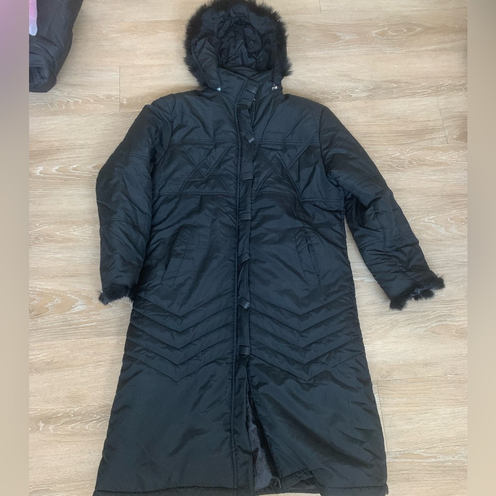 Women's Black Hooded Ling Coat Size M/L